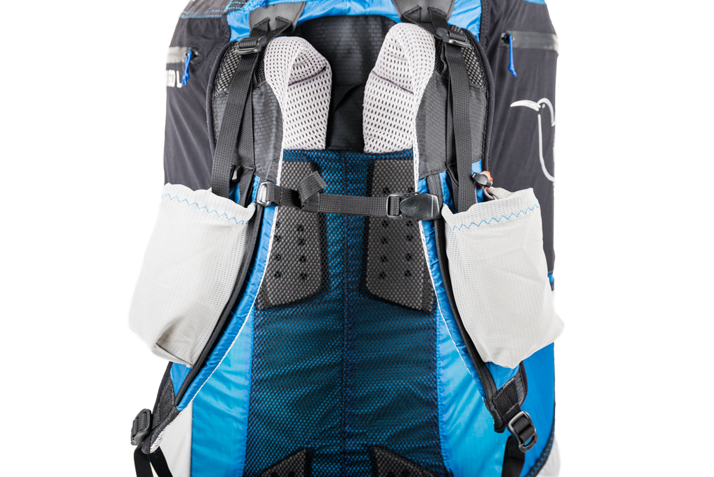 Shoulder netting pockets