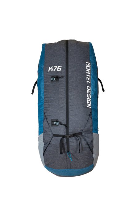 Single zipper for opening all or part of the bag